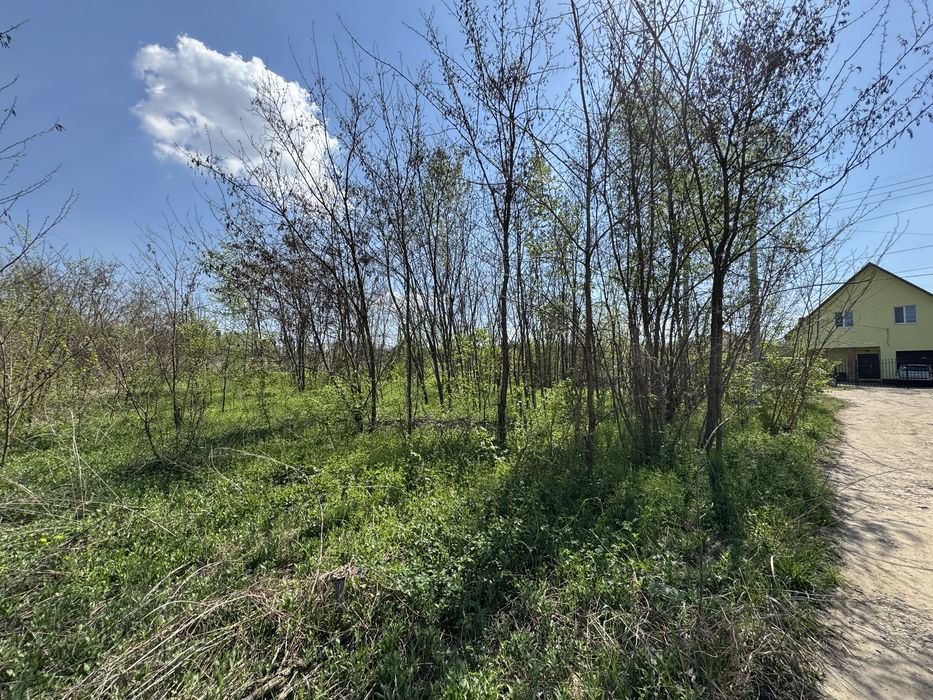 Хотів вул Козацька, углова ділянка 8 соток 50000$