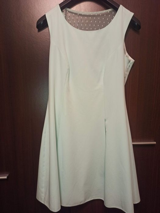 Sukienka seledynowa mini r. 40. Wyprzedaż
