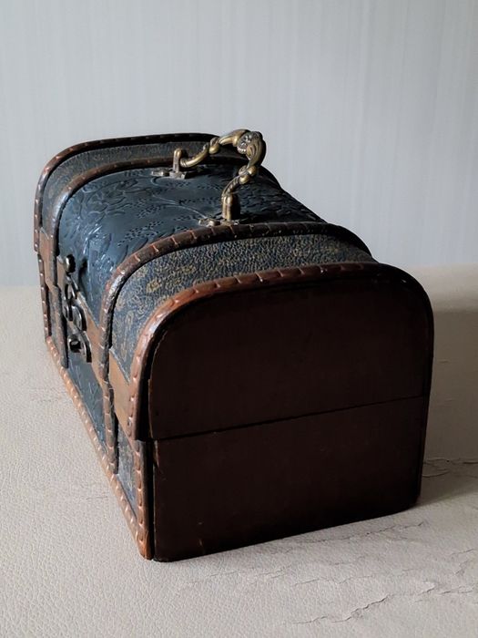 Шкатулочка для девушек.