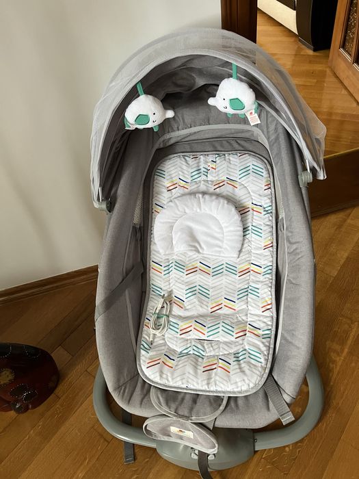 Дитячий заколисуючий центр Mastela