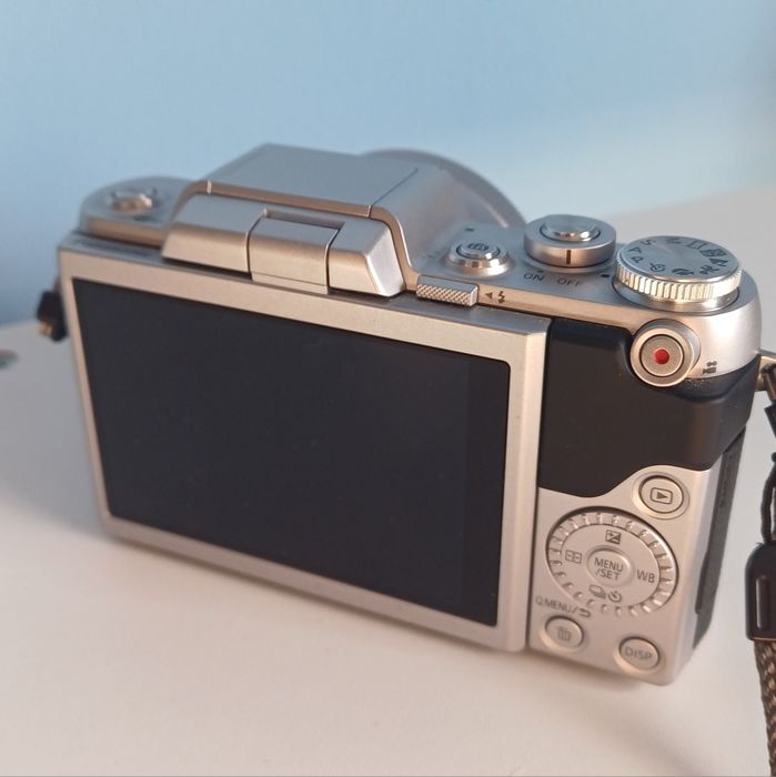 Aparat Panasonic Lumix DMC-GF7 + obiektyw 12-32mm | Stan BDB!