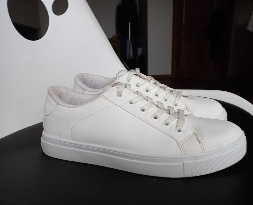 Легенькі зручні кеди, мокасини boohoo p.37