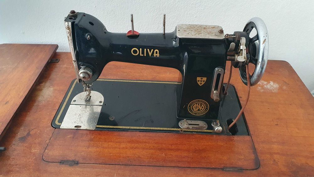 Máquina de costura - BAIXA DE PREÇO