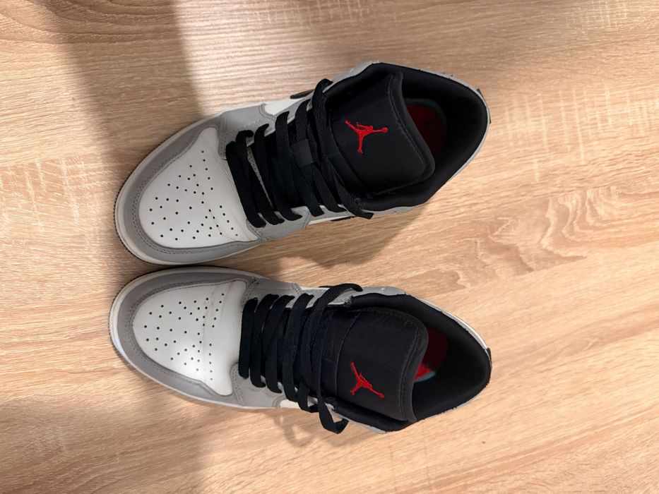 Air Jordan 1 low  light smoke grey