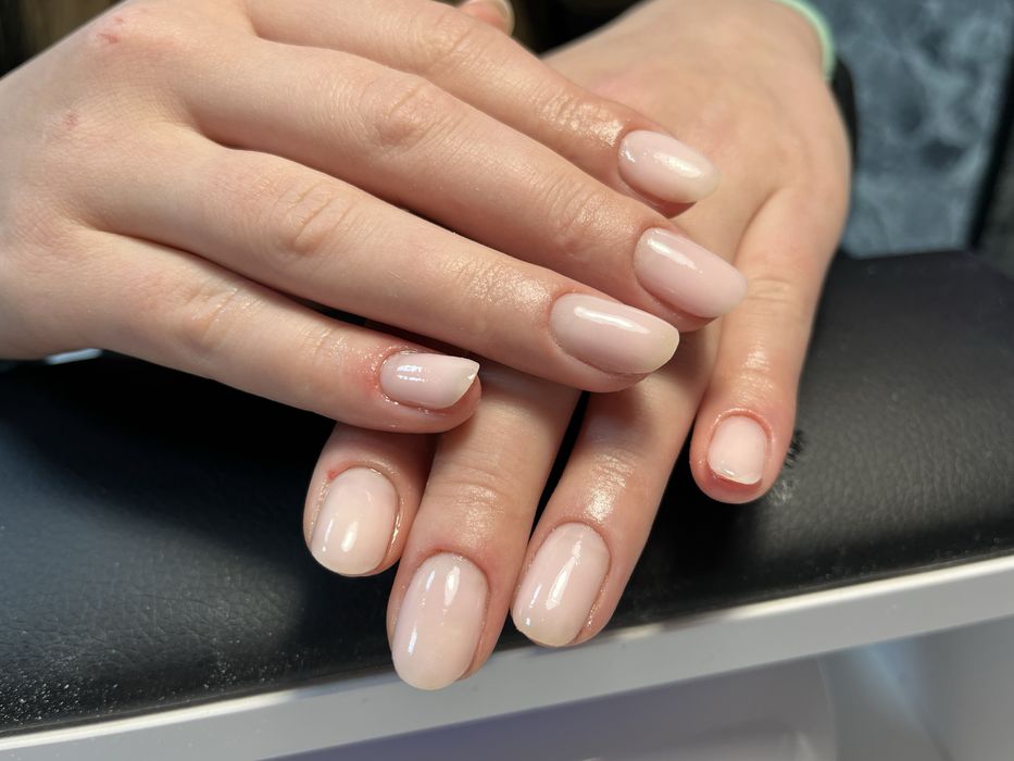 Манікюр на Виноградарі в салоні - 760грн