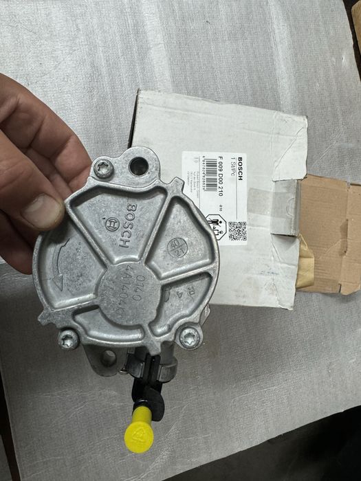 Вакуумний насос F009 D00 210 citroen berlingo volvo і тд новий