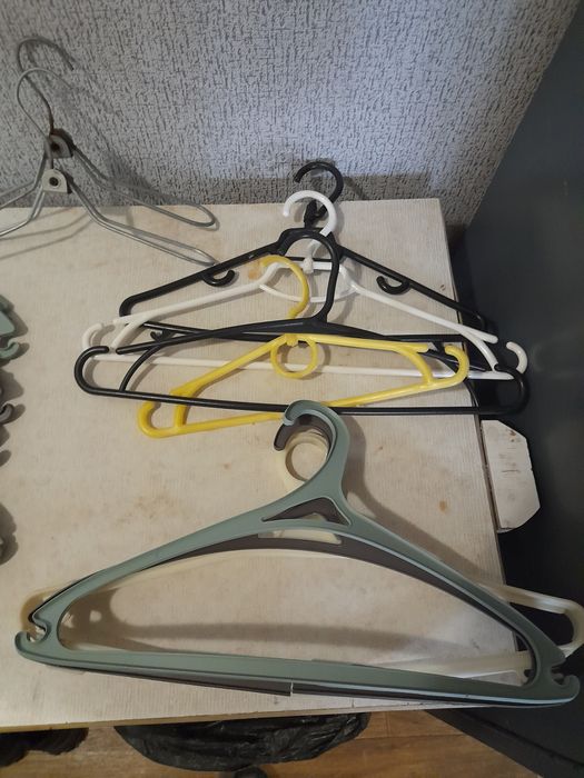 Вешалки, тремпеля 20шт