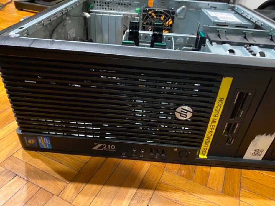 Komputer Stacjonarny HP Z210 Workstation / Intel Xeon / Solidna obudowa Tower