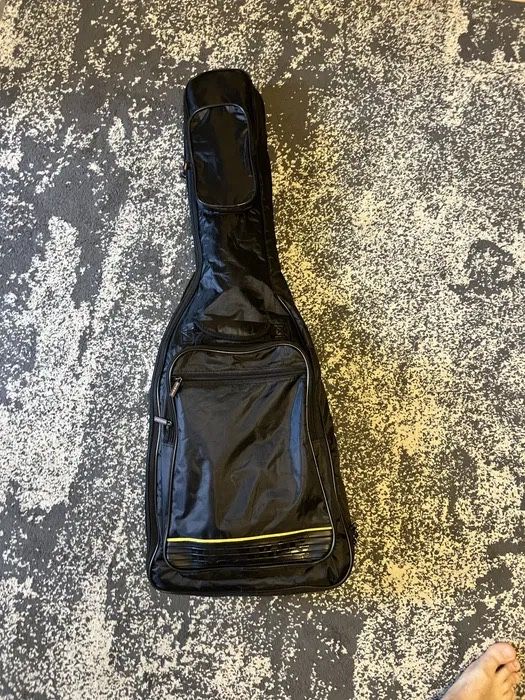 Комплект для гри на електро гітарі: лівша Yamaha Pacifica + THR5 + доп