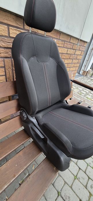 Fotele Opel Corsa  D E