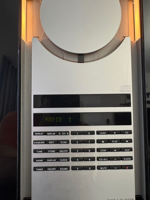 Bang Olufsen BeoSound 3000