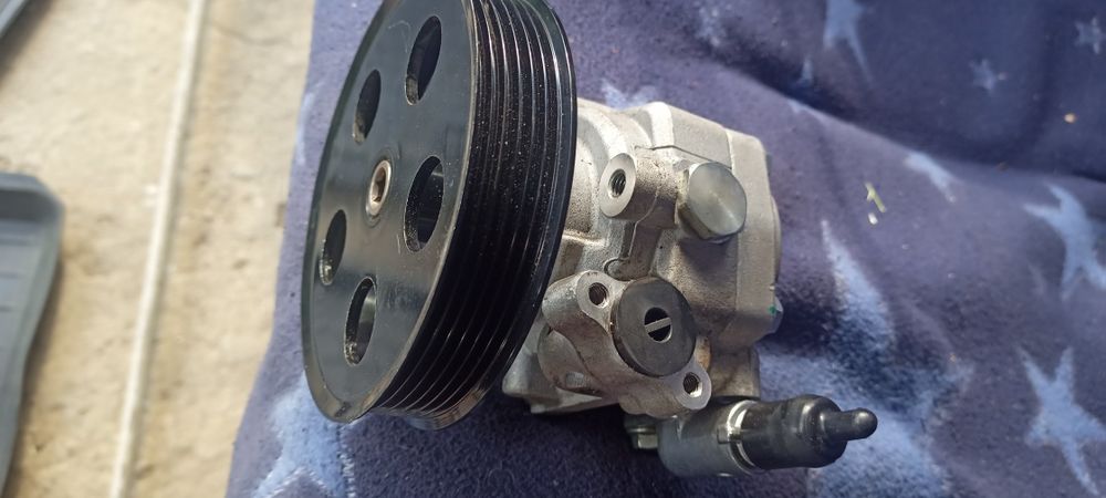 Крюк фаркопа Audi A4 B6. Ауди А4 Б6. 8E0800495A