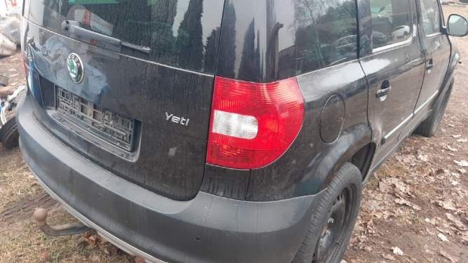 Skoda Yeti 12r. 2.0 CFHC 4X4 Drzwi Klapa Błotnik Uszczelka LF9R Hak