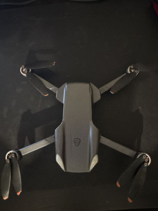 Drone GPS 4-Axis com Câmara – Dobrável – Mala Incluída