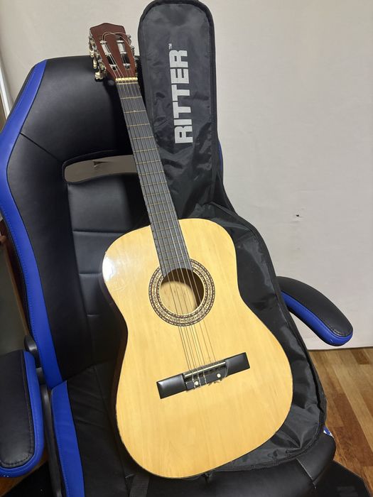 Guitarra Clássica de Estudo (Acompanha Capa Ritter e Palhetas)