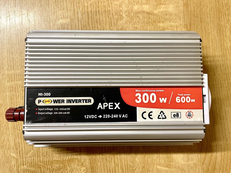 Przetwornica pradu 12V/230V 300W max 600W