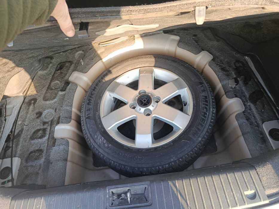 Автомобиль Шевроле Эпико в идеальном состоянии