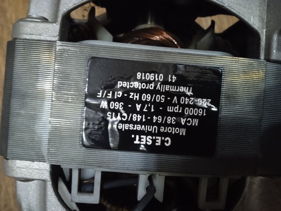 Двигатель от стиральной машины Candy