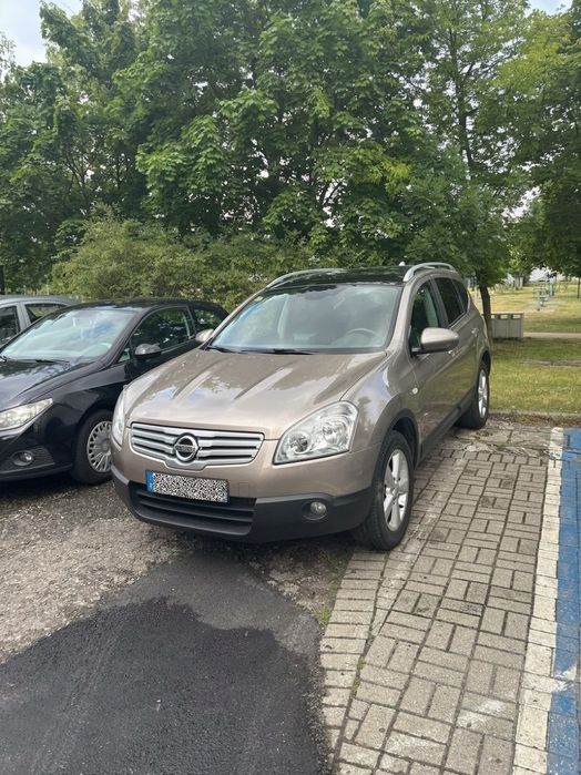 Nissan Qashqai+2