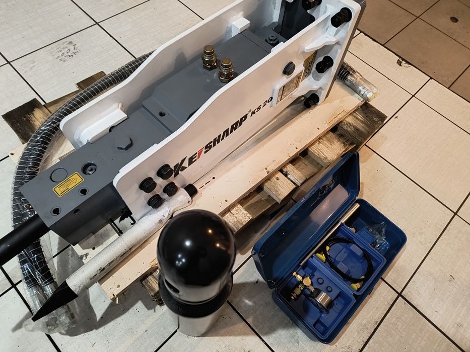 Młot hydrauliczny do mini koparki JCB Kubota Cat yanmar 93kg nowy