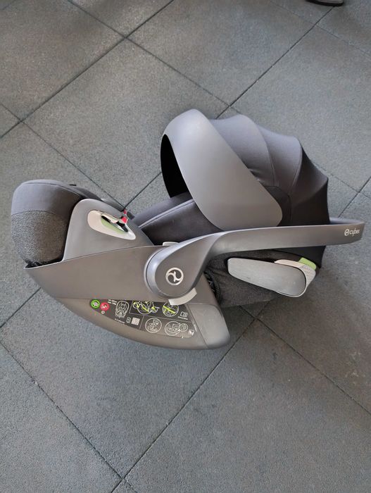 Автокрісло Cybex Cloud T