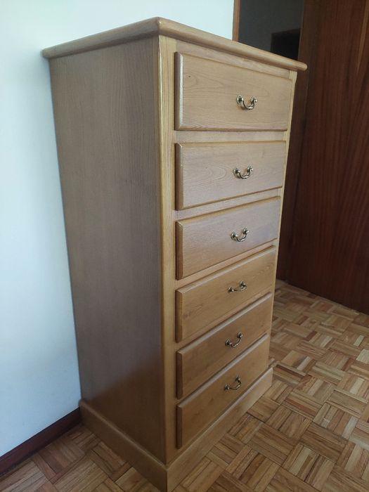Aparador com 6 gavetas