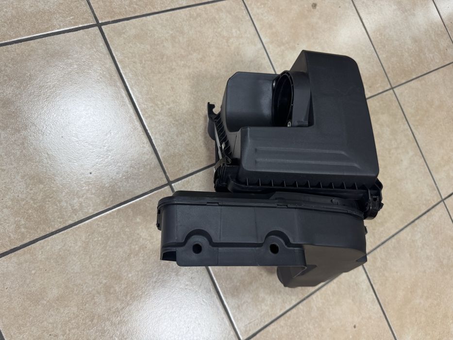 Корпус повітряного фільтра Elantra CN7