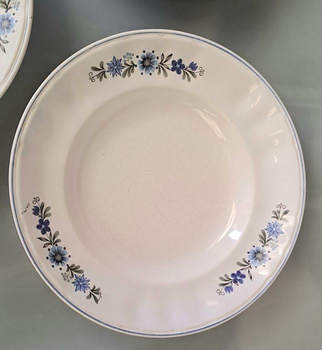 3 pratos faiança Capoa, antigos
Podem ser vendidos em separado 8€ cada