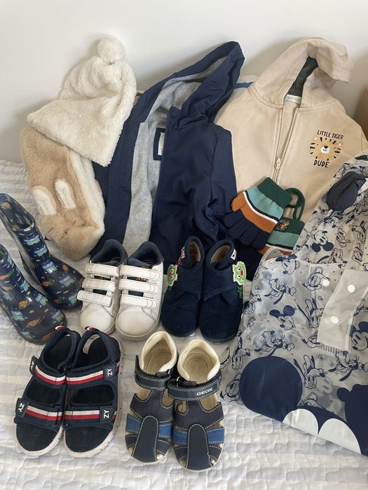 Conjunto roupa e calçado menino 18-36m