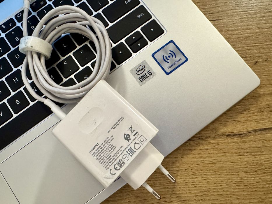 Laptop Huawei Matebook D15