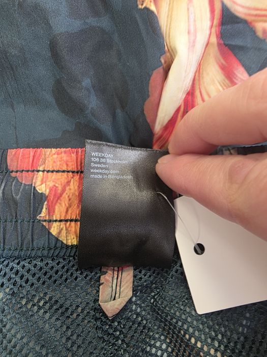 Szorty kompielówki nowe z metką firmy Weekday rozmiar XL