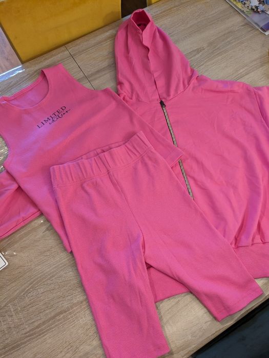 Zestaw bluza, top, kolarki