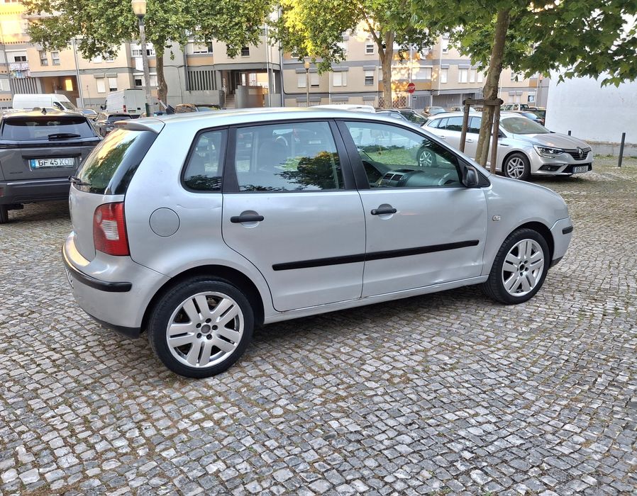 VW Polo 1.2i 12v 5Portas Nacional 02