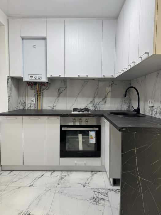 Продається квартра на 2 поверсі