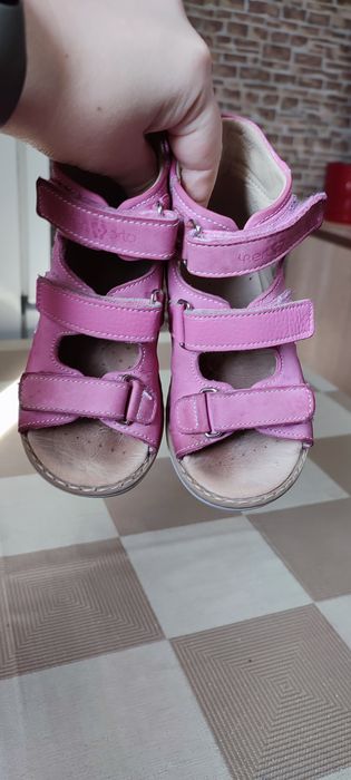 Продам босоніжки ортопедичні 24 розмір