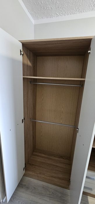 Szafa 3 drzwiowa idealny stan!