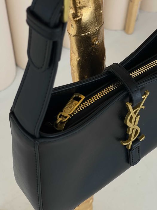 Женская сумка клатч Yves Saint Laurent Le 5 A 7 гладкий на плечо Лоран