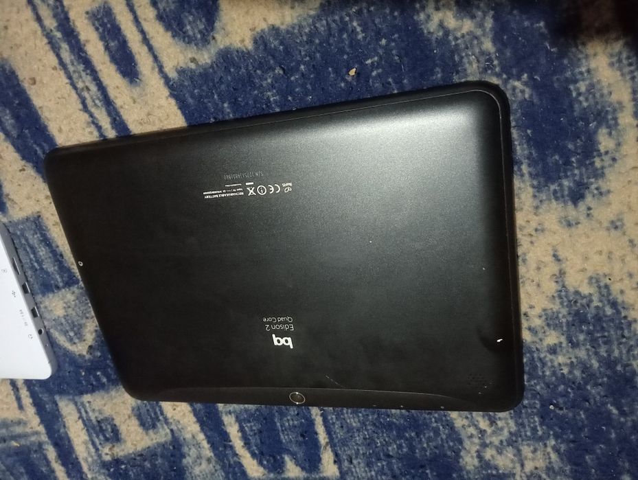 2 tablets um de 10" e outro de 7" polegadas444211447569459201