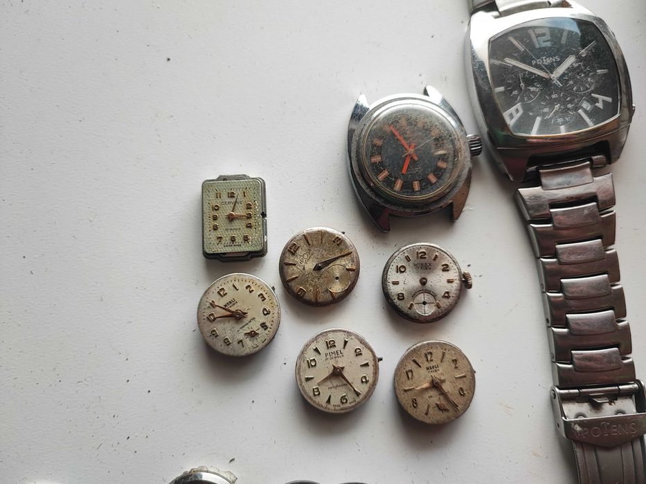 Lote de relógios para peças ou reparação