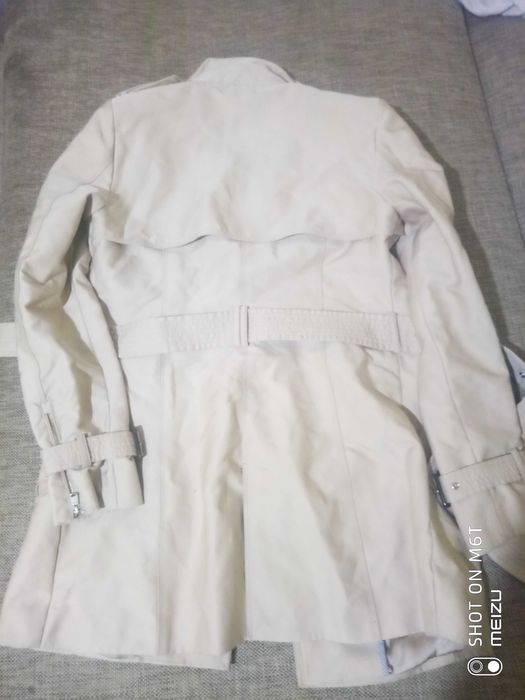 Пальто/тренч женское ZARA