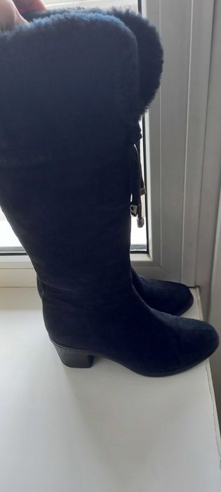 Чоботи зимові, натуральний замш.