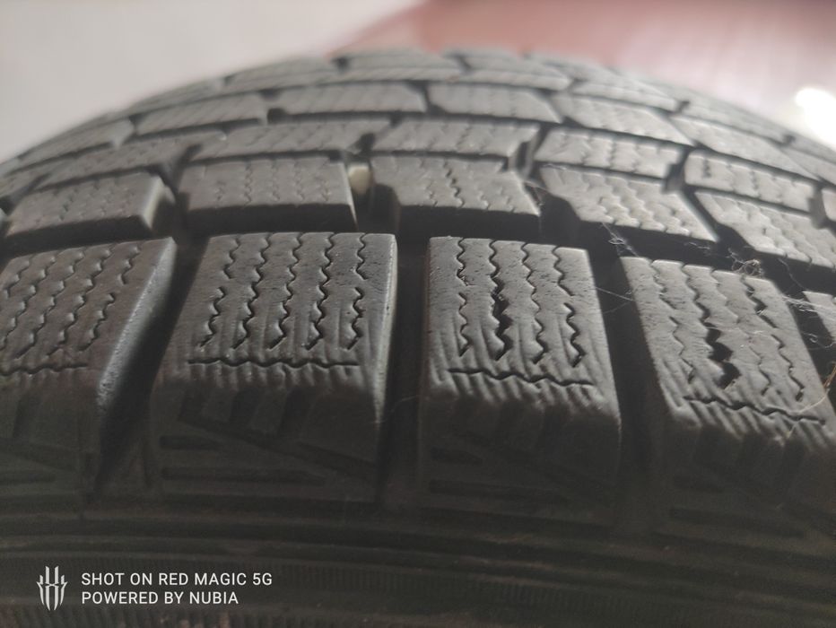 Шина Dunlop продам