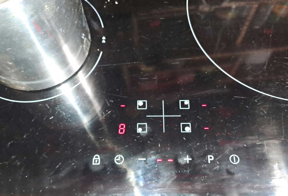 Moduł sterowania płyty indukcyjnej Samsung NZ64F3NM1AB