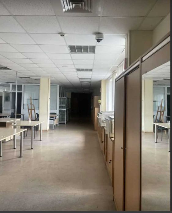 Продаж Окремо розташована будівля вул. Бориспільська Нова Дарниця