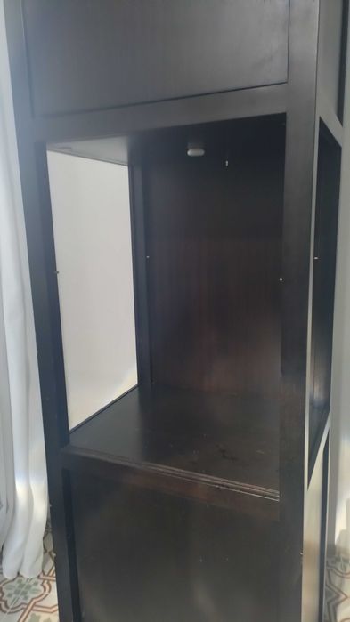 Móvel Expositor Sala ou Loja, Maciço de  Wengue