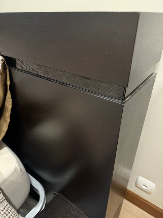 Cama de casal com estrado elevatório
