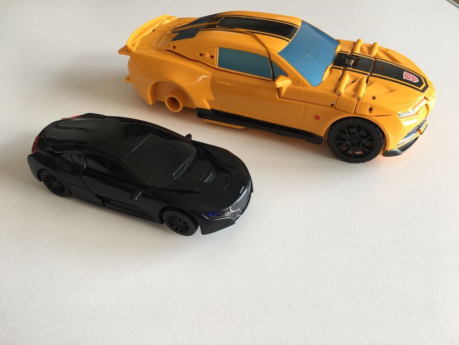 HASBRO Transformers auto żółte