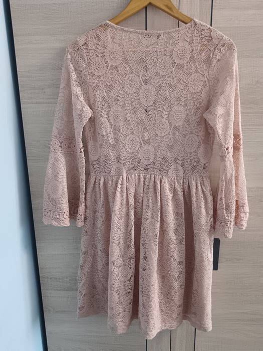 Sukienka z koronki