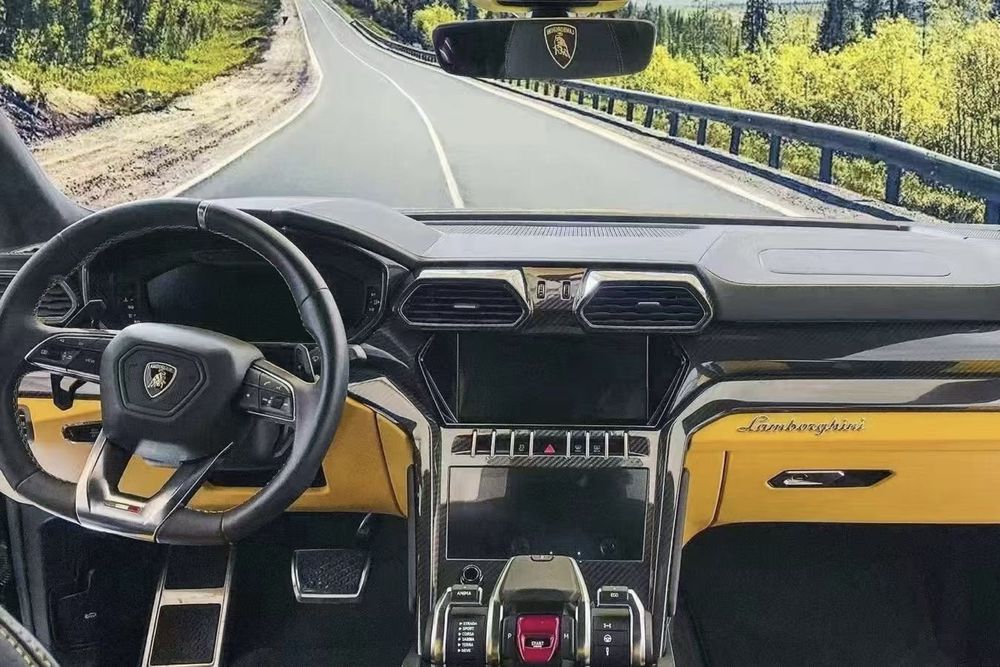 Карбоновые накладки салона карбон интерьер Lamborghini Urus