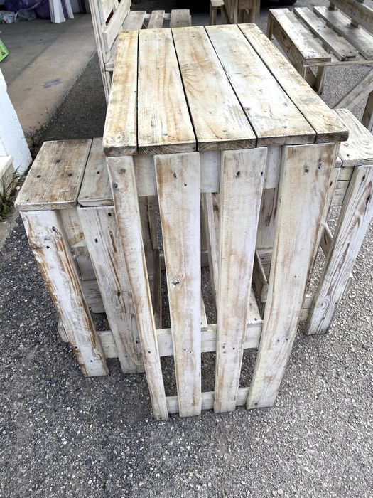 Conjuntos Móveis em Palete Outdoor/ Bar